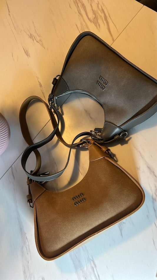 Duo Soft Glam – Élégance minimaliste en deux teintes